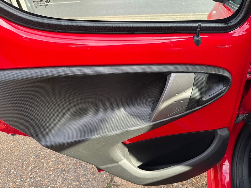 Peugeot 1.0 12V Active Hatchback 5dr Petrol Manual Euro 5 (68 ps)