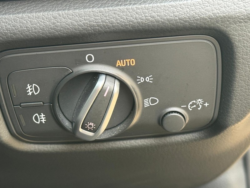 Audi 1.4 TFSI CoD SE Hatchback 5dr Petrol S Tronic Euro 6 (s/s) (140 ps)