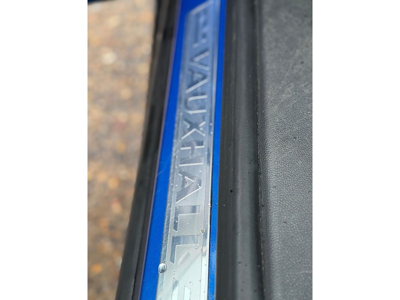 Vauxhall 1.4i Turbo SE SUV 5dr Petrol Auto 2WD Euro 6 (140 ps)