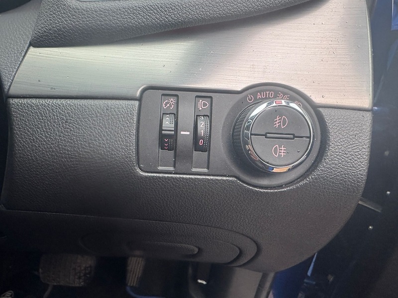 Vauxhall 1.4i Turbo SE SUV 5dr Petrol Auto 2WD Euro 6 (140 ps)