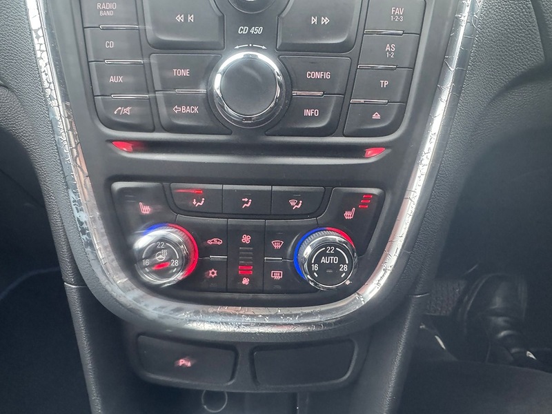 Vauxhall 1.4i Turbo SE SUV 5dr Petrol Auto 2WD Euro 6 (140 ps)