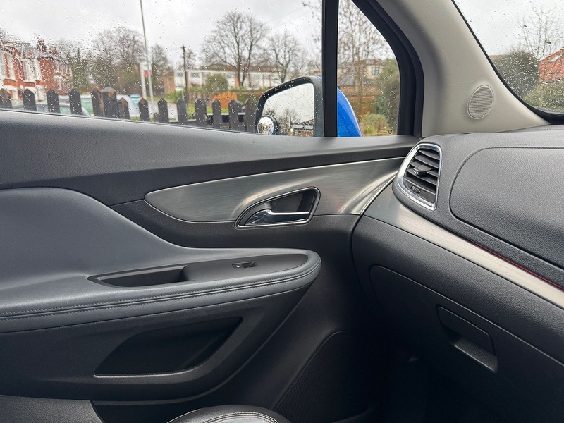 Vauxhall 1.4i Turbo SE SUV 5dr Petrol Auto 2WD Euro 6 (140 ps)