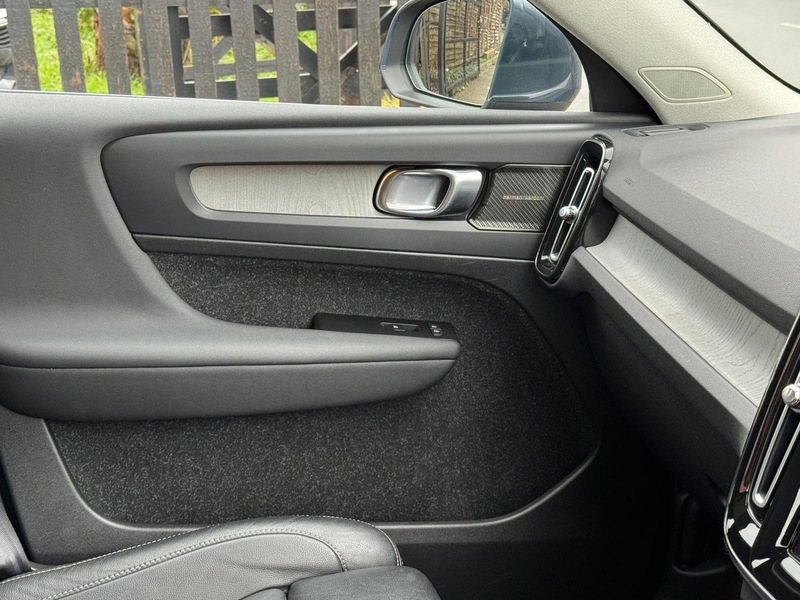 Volvo 1.5h T5 Twin Engine Recharge 10.7kWh Inscription Pro SUV 5dr Petrol Plug-in Hybrid Auto Euro 6 (s/s) (262 ps)