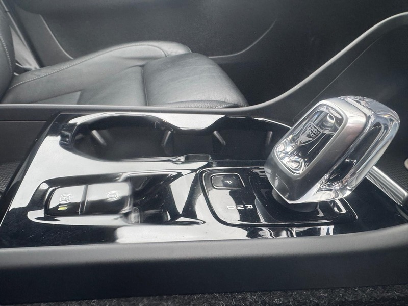 Volvo 1.5h T5 Twin Engine Recharge 10.7kWh Inscription Pro SUV 5dr Petrol Plug-in Hybrid Auto Euro 6 (s/s) (262 ps)