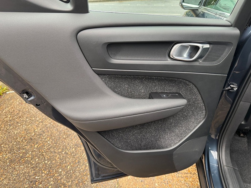 Volvo 1.5h T5 Twin Engine Recharge 10.7kWh Inscription Pro SUV 5dr Petrol Plug-in Hybrid Auto Euro 6 (s/s) (262 ps)