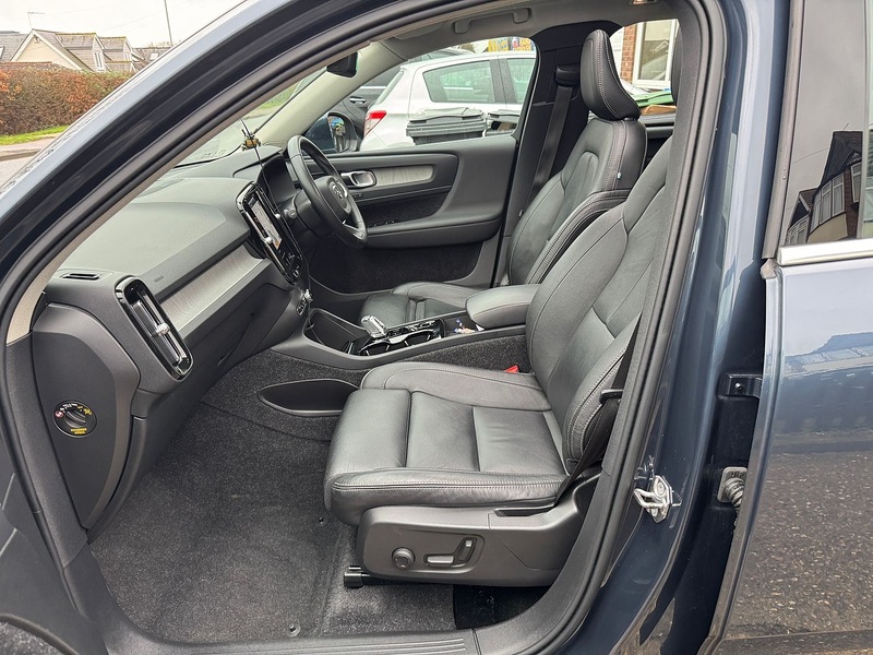 Volvo 1.5h T5 Twin Engine Recharge 10.7kWh Inscription Pro SUV 5dr Petrol Plug-in Hybrid Auto Euro 6 (s/s) (262 ps)