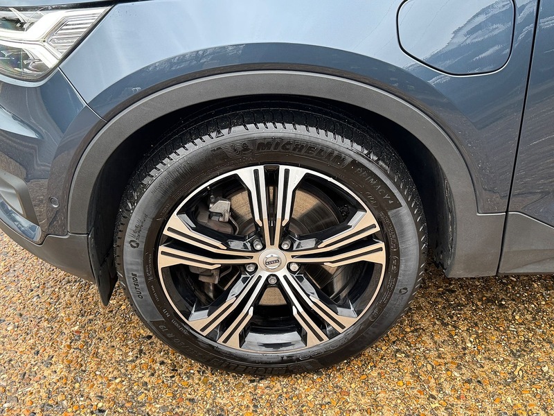 Volvo 1.5h T5 Twin Engine Recharge 10.7kWh Inscription Pro SUV 5dr Petrol Plug-in Hybrid Auto Euro 6 (s/s) (262 ps)