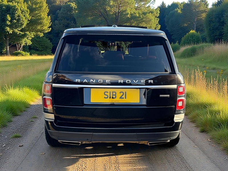 Land Rover 4.4 SD V8 Autobiography SUV 5dr Diesel Auto 4WD Euro 5 (339 ps)