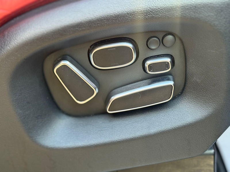 Land Rover 4.4 SD V8 Autobiography SUV 5dr Diesel Auto 4WD Euro 5 (339 ps)