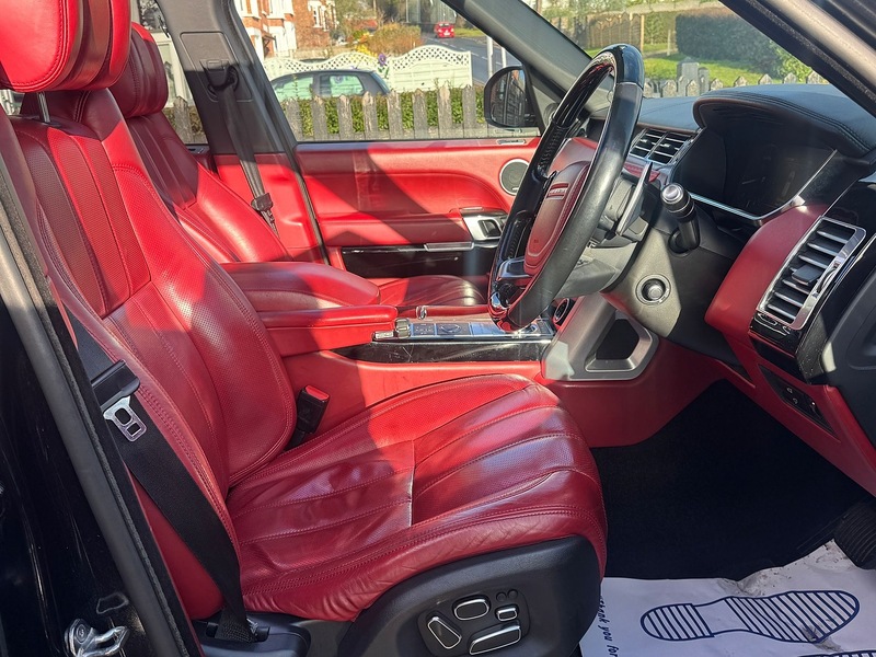 Land Rover 4.4 SD V8 Autobiography SUV 5dr Diesel Auto 4WD Euro 5 (339 ps)