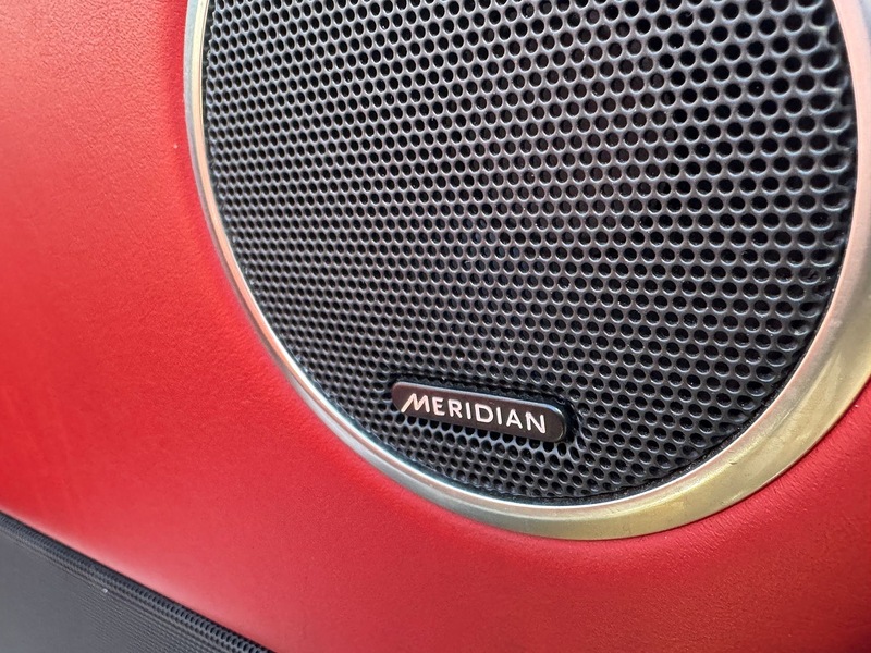 Land Rover 4.4 SD V8 Autobiography SUV 5dr Diesel Auto 4WD Euro 5 (339 ps)