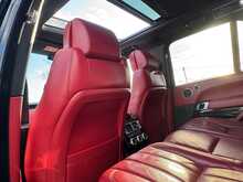 Land Rover Range Rover SD V8 Autobiography 