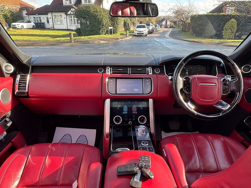 Land Rover 4.4 SD V8 Autobiography SUV 5dr Diesel Auto 4WD Euro 5 (339 ps)