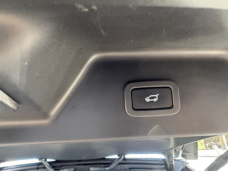 Land Rover 4.4 SD V8 Autobiography SUV 5dr Diesel Auto 4WD Euro 5 (339 ps)