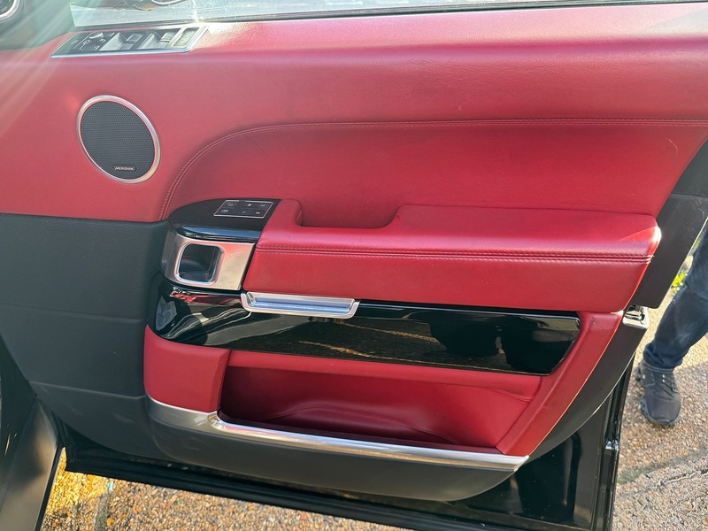 Land Rover 4.4 SD V8 Autobiography SUV 5dr Diesel Auto 4WD Euro 5 (339 ps)