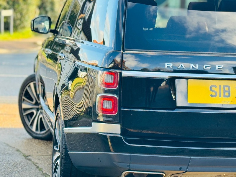 Land Rover 4.4 SD V8 Autobiography SUV 5dr Diesel Auto 4WD Euro 5 (339 ps)