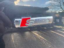 Audi Q3 TFSI CoD S line Edition 