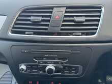 Audi Q3 TFSI CoD S line Edition 