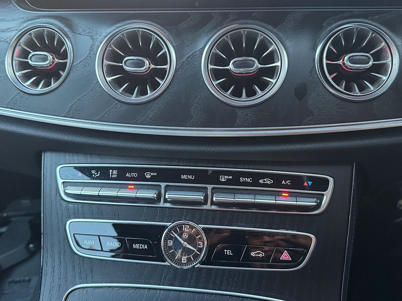 Mercedes-Benz 2.0 E300 AMG Line (Premium) Coupe 2dr Petrol G-Tronic+ Euro 6 (s/s) (245 ps)