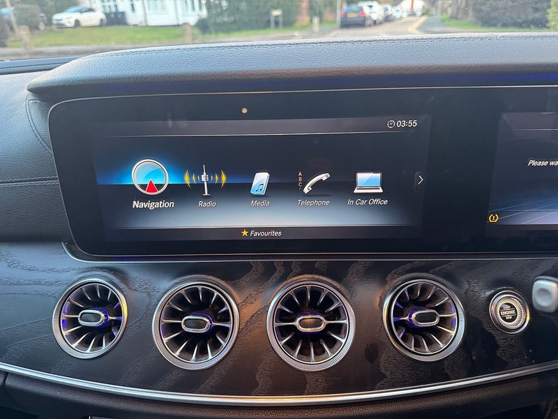 Mercedes-Benz 2.0 E300 AMG Line (Premium) Coupe 2dr Petrol G-Tronic+ Euro 6 (s/s) (245 ps)