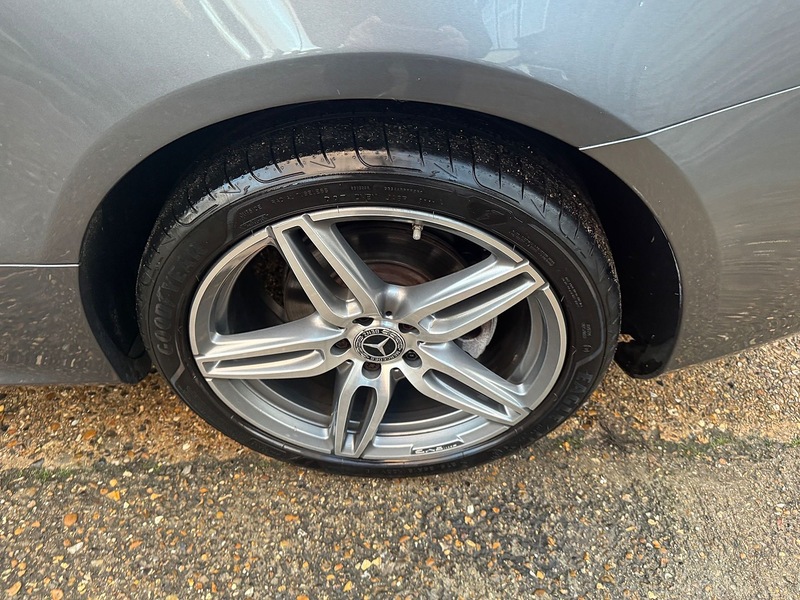 Mercedes-Benz 2.0 E300 AMG Line (Premium) Coupe 2dr Petrol G-Tronic+ Euro 6 (s/s) (245 ps)