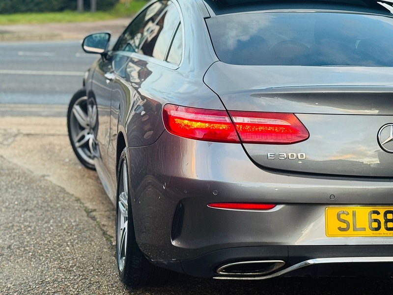 Mercedes-Benz 2.0 E300 AMG Line (Premium) Coupe 2dr Petrol G-Tronic+ Euro 6 (s/s) (245 ps)