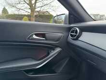 Mercedes-Benz CLA CLA180 Sport 