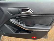 Mercedes-Benz CLA CLA180 Sport 