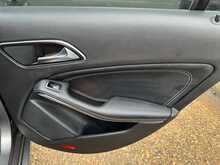 Mercedes-Benz CLA CLA180 Sport 