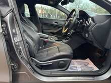 Mercedes-Benz CLA CLA180 Sport 