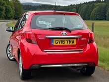 Toyota Yaris VVT-h Excel 