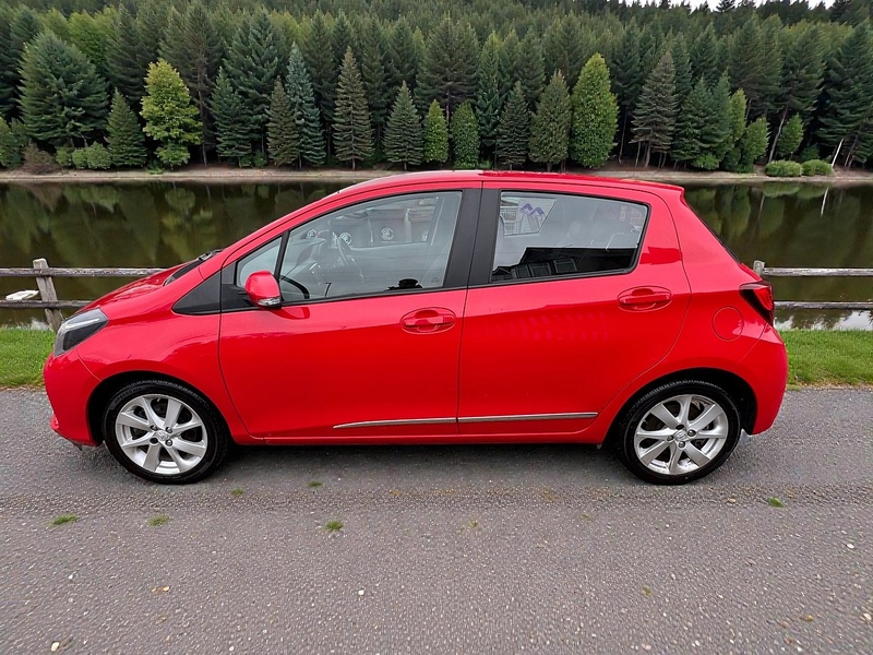 Toyota 1.5 VVT-h Excel Hatchback 5dr Petrol Hybrid E-CVT Euro 6 (15in Alloy) (101 ps)