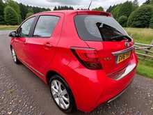 Toyota Yaris VVT-h Excel 