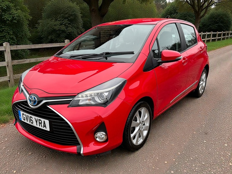 Toyota 1.5 VVT-h Excel Hatchback 5dr Petrol Hybrid E-CVT Euro 6 (15in Alloy) (101 ps)