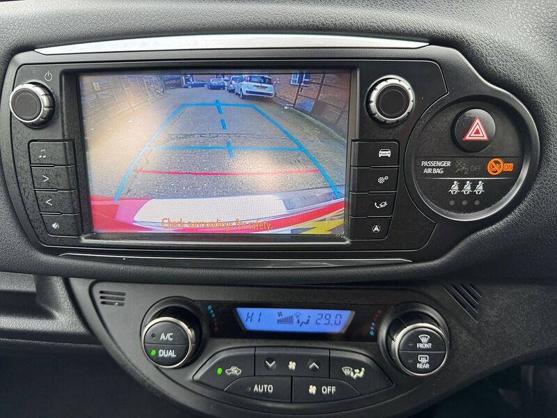 Toyota 1.5 VVT-h Excel Hatchback 5dr Petrol Hybrid E-CVT Euro 6 (15in Alloy) (101 ps)