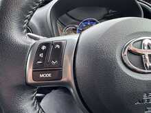 Toyota Yaris VVT-h Excel 