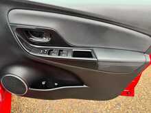 Toyota Yaris VVT-h Excel 