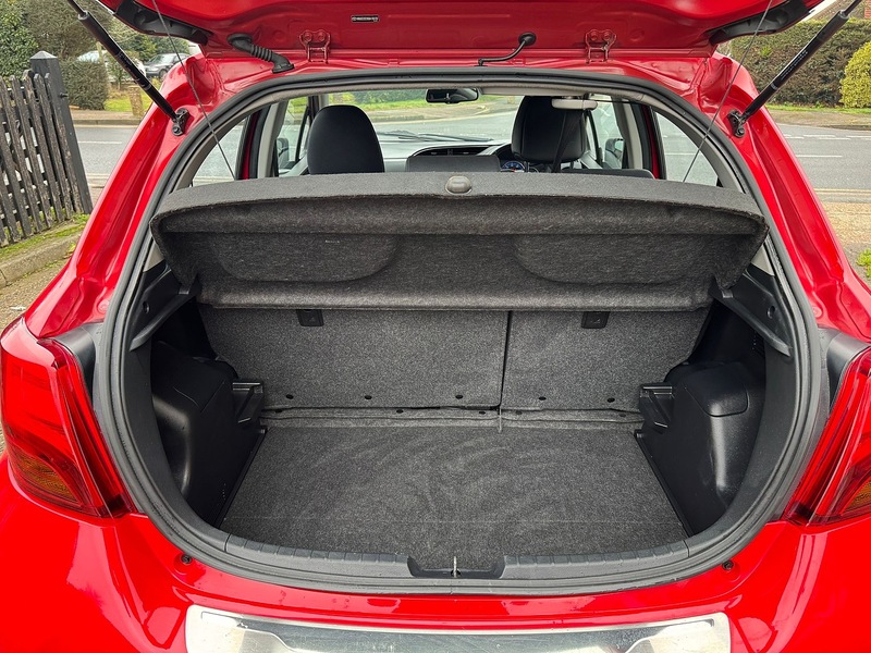 Toyota 1.5 VVT-h Excel Hatchback 5dr Petrol Hybrid E-CVT Euro 6 (15in Alloy) (101 ps)