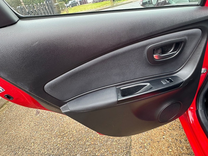 Toyota 1.5 VVT-h Excel Hatchback 5dr Petrol Hybrid E-CVT Euro 6 (15in Alloy) (101 ps)