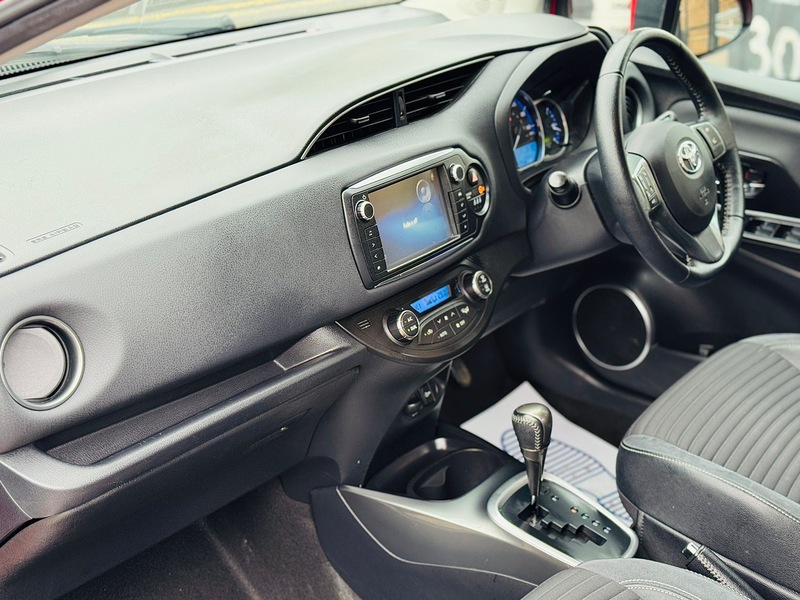 Toyota 1.5 VVT-h Excel Hatchback 5dr Petrol Hybrid E-CVT Euro 6 (15in Alloy) (101 ps)