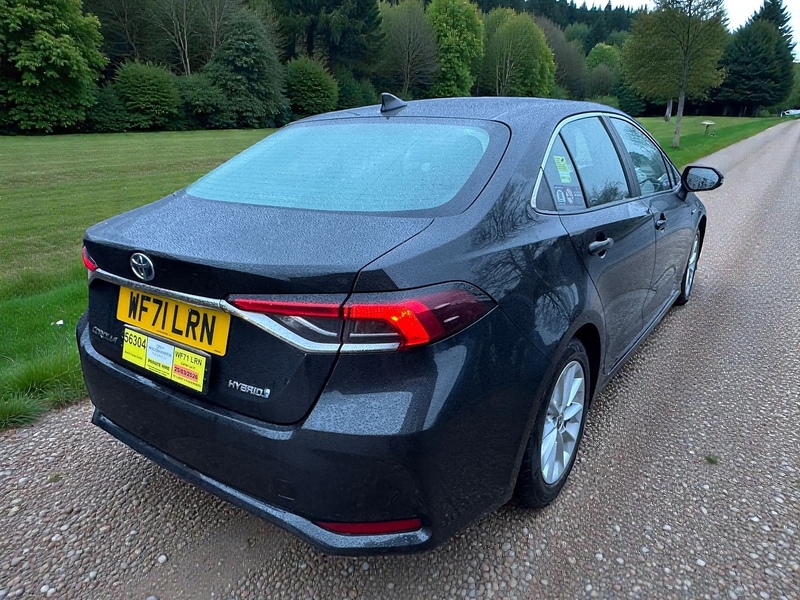 Toyota 1.8 VVT-h GPF Icon Saloon 4dr Petrol Hybrid CVT Euro 6 (s/s) (122 ps)