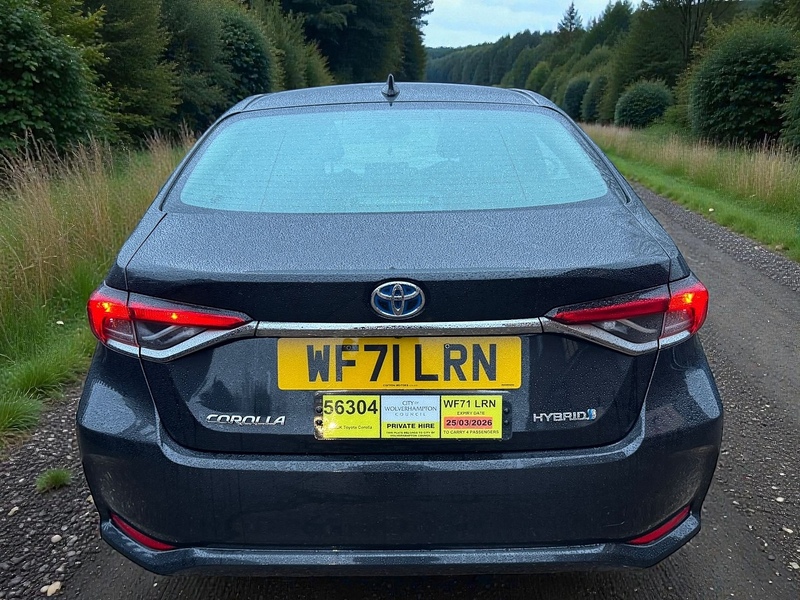 Toyota 1.8 VVT-h GPF Icon Saloon 4dr Petrol Hybrid CVT Euro 6 (s/s) (122 ps)