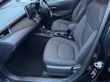 Toyota Corolla VVT-h Icon 