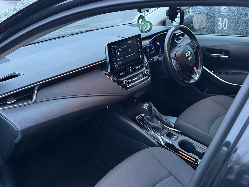 Toyota 1.8 VVT-h GPF Icon Saloon 4dr Petrol Hybrid CVT Euro 6 (s/s) (122 ps)