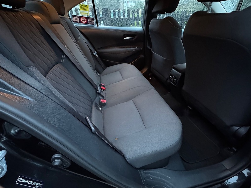 Toyota 1.8 VVT-h GPF Icon Saloon 4dr Petrol Hybrid CVT Euro 6 (s/s) (122 ps)