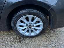 Toyota Corolla VVT-h Icon 