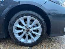 Toyota Corolla VVT-h Icon 