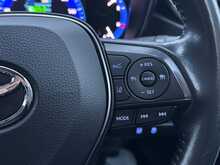 Toyota Corolla VVT-h Icon 