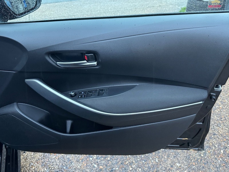 Toyota 1.8 VVT-h GPF Icon Saloon 4dr Petrol Hybrid CVT Euro 6 (s/s) (122 ps)