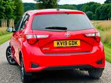 Toyota Yaris VVT-i Icon Tech 